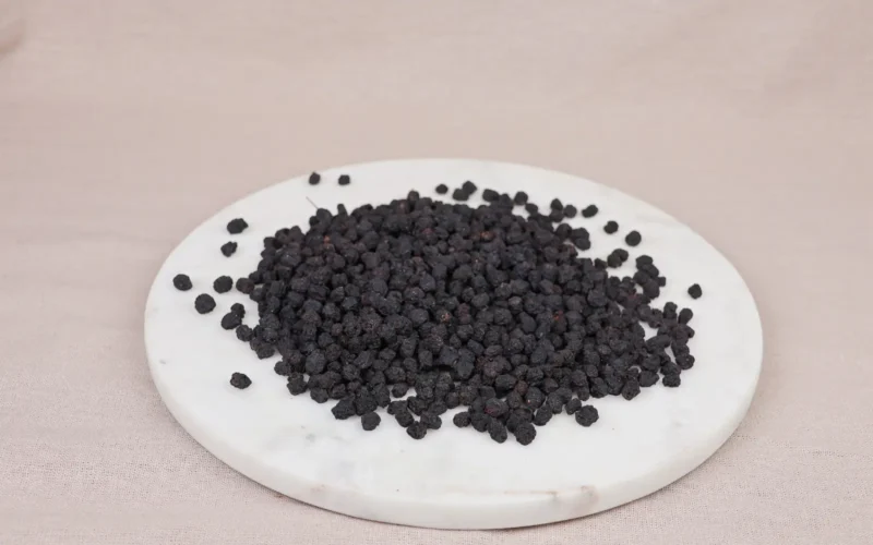 owoc-aronii-dla-krolikow-gryzoni-3